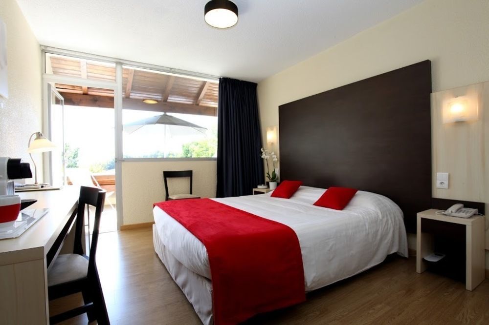 Hotel Le Clos Roussillon Pres De Sarlat Vitrac  Exterior photo