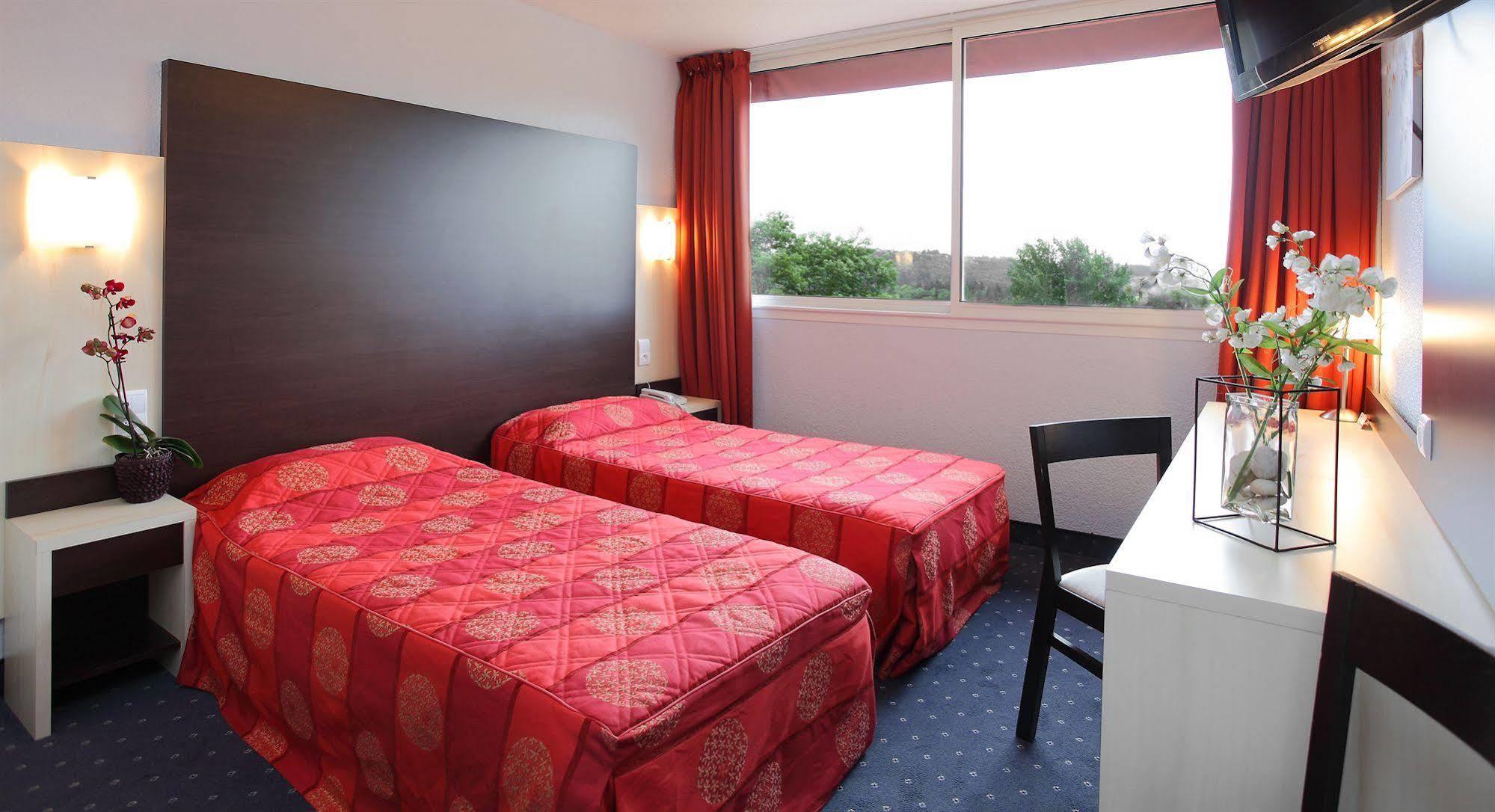 Hotel Le Clos Roussillon Pres De Sarlat Vitrac  Exterior photo